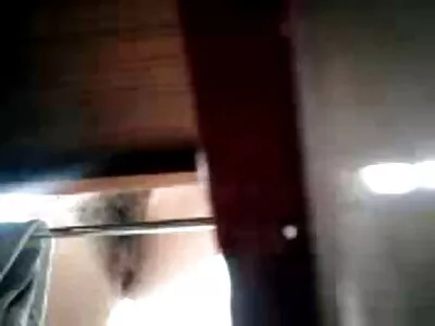 അരിയാന ഗ്രാൻഡ് തല കൊടുത്ത ശേഷം കോഴിയെ അവളുടെ ഇറുകിയ പൂറ്റിൽ എടുക്കുന്നു